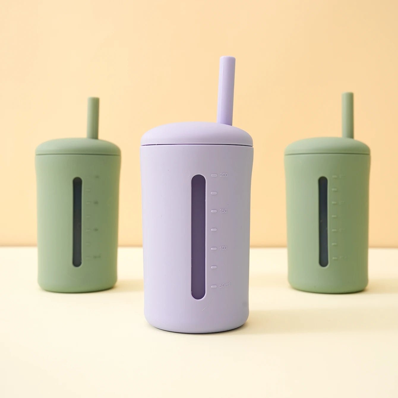 Botellin de silicona con pajita - ayc